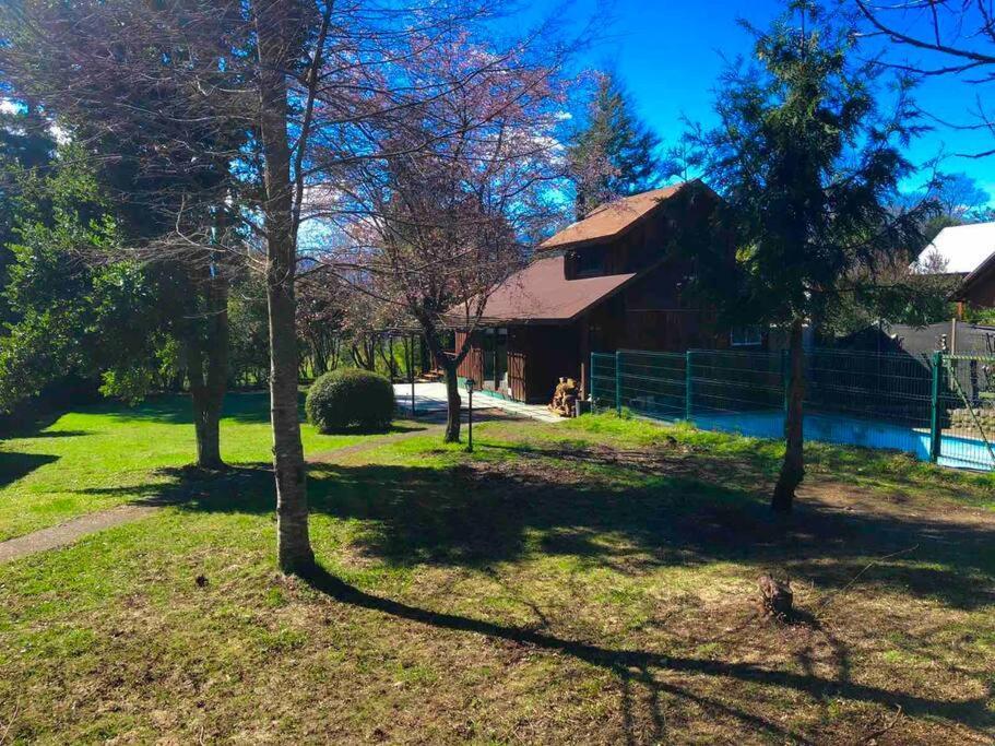 Сasa de vacaciones Casa Nueva Y Equipamiento Moderno En Sitio Privado Pucón